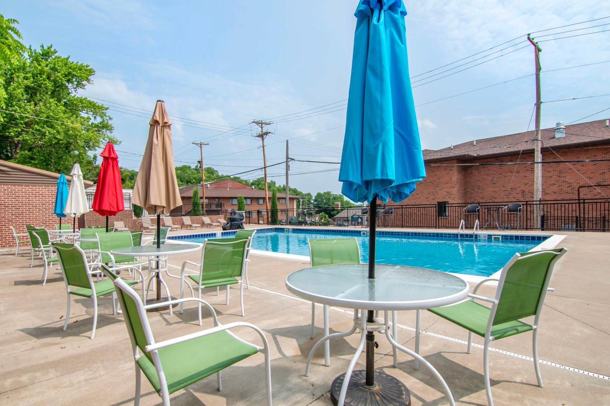 Best Western On The River Hannibal Bagian luar foto